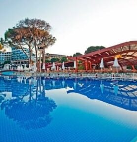 Cornelia De Luxe Resort