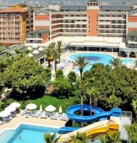 Insula Resort
