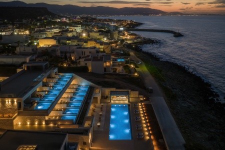 Castello Boutique Suites By The Sea