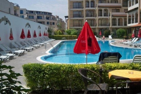Aparthotel Rose Village