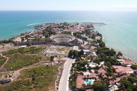 Leda Beach