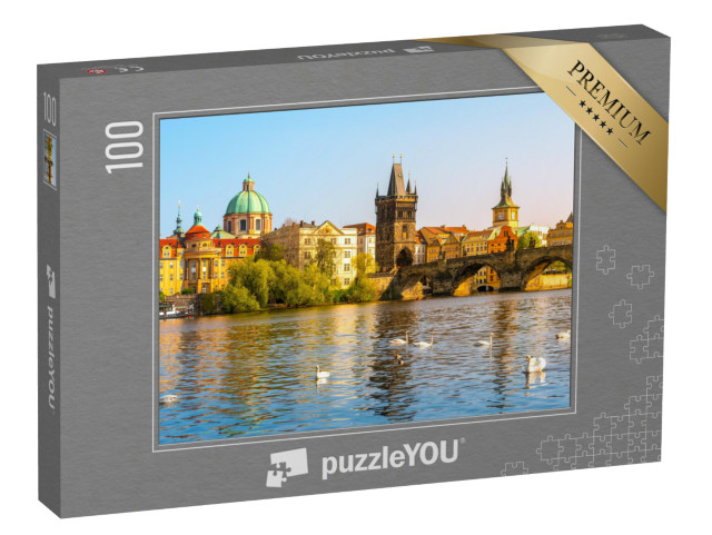 puzzle 100 dílků „Labutě na Karlově mostě přes Vltavu, Praha, Česká republika“