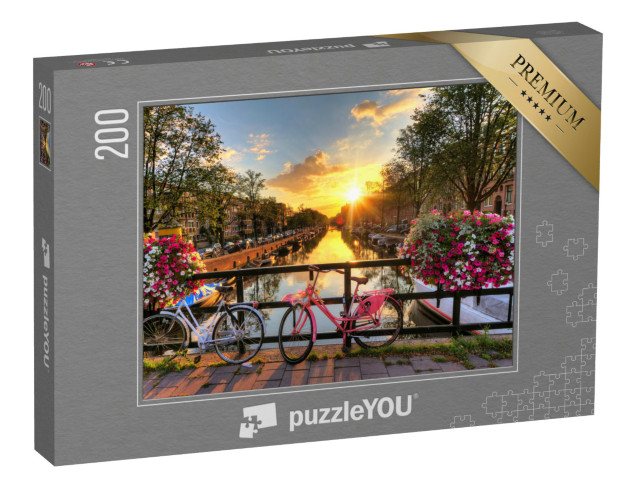puzzle 200 dílků „Východ slunce nad Amsterdamem s květinami a koly, Holandsko“